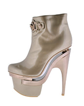 New VERSACE TRIPLE PLATFORM ROSE GOLD LEATHER BOOTIE BOOTS 41 - 11