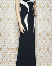 Resort 2012 look#22 NEW VERSACE BLACK AND WHITE EYELET-STUDDED GOWN DRESS 38 - 2