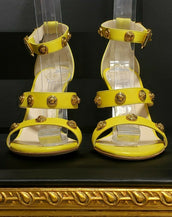 NEW VERSACE YELLOW LEATHER SIGNATURE MEDUSA STUDDED SHOES 39.5 - 9.5